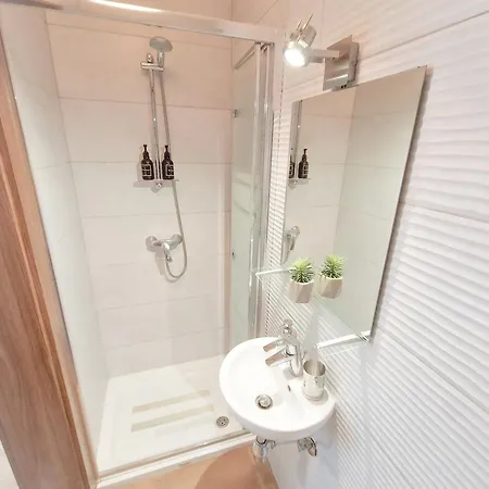 Stylish 2 Bed 2 Bath In St Julians *