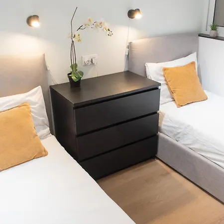 Stylish 2 Bed 2 Bath In St Julians Lägenhet