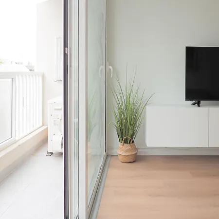 Stylish 2 Bed 2 Bath In St Julians Apartament *